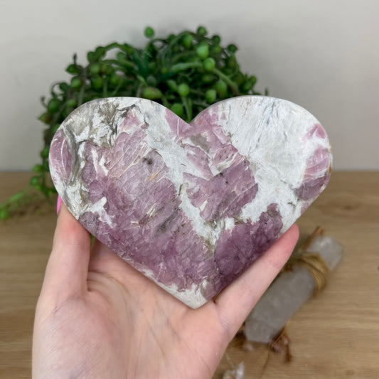Pink Tourmaline Heart (X357)