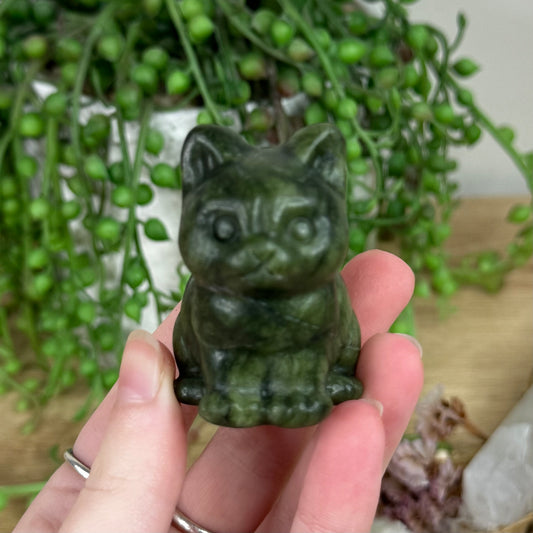 Green Jade Cat (R293)