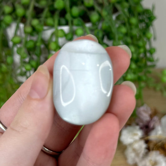 Green Moonstone Palm Stone (N97)