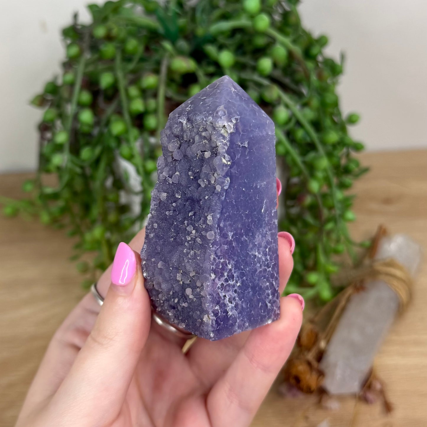 Grape Agate Point (X505)