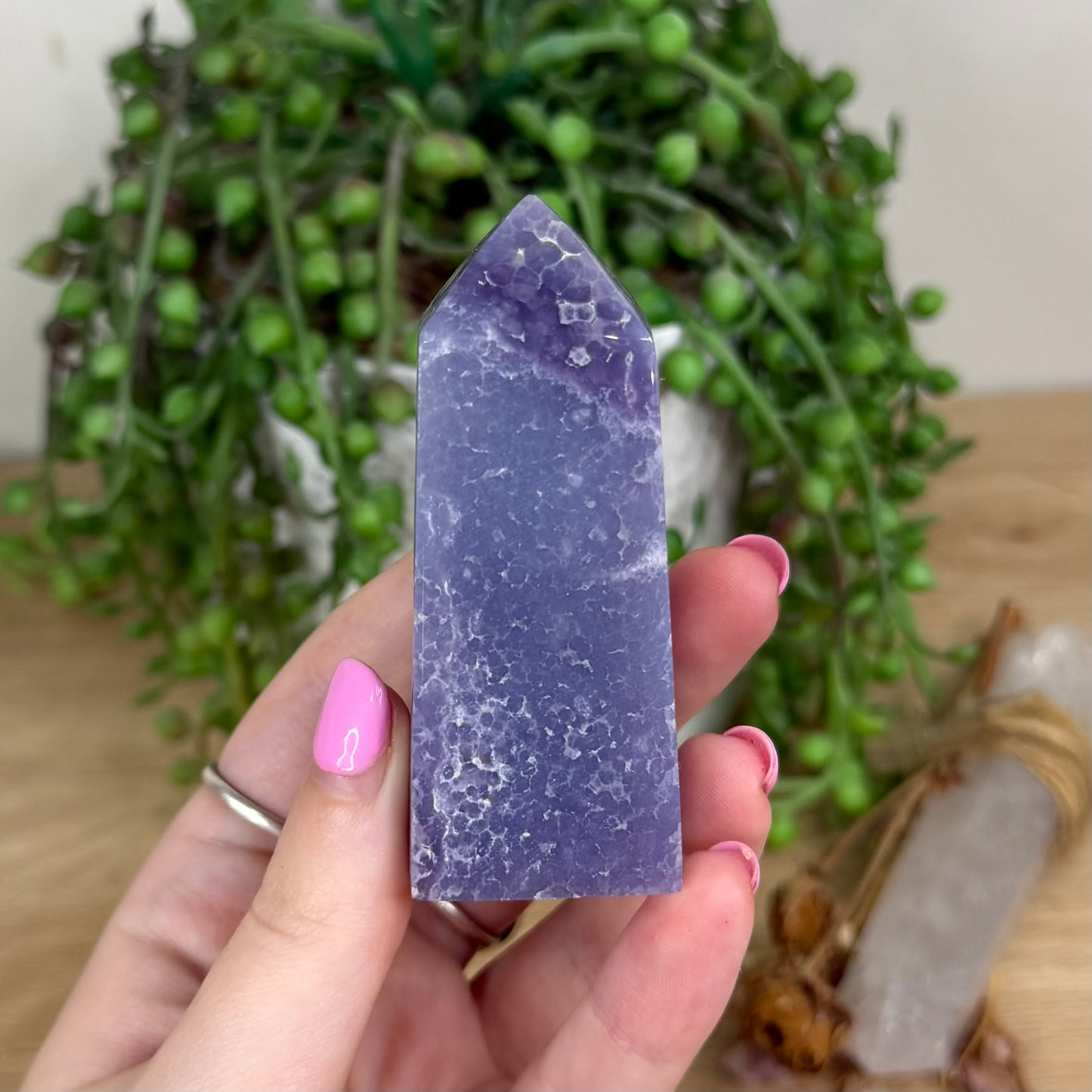 Grape Agate Point (X505)