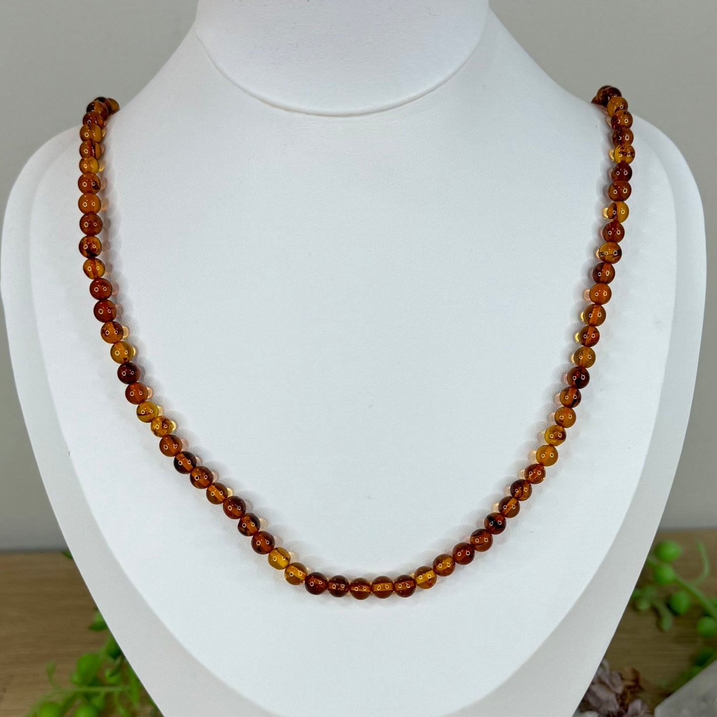 Amber Necklace (M605)