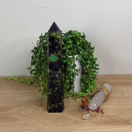 Green Opal / Hematite Tower (X564)
