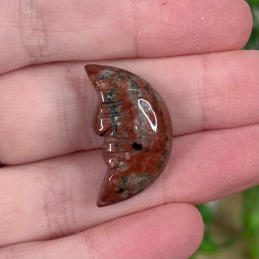 Red Sesame Small Moon Face
