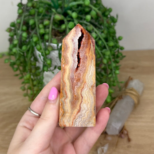 Pink Crazy Lace Agate Point (X591)