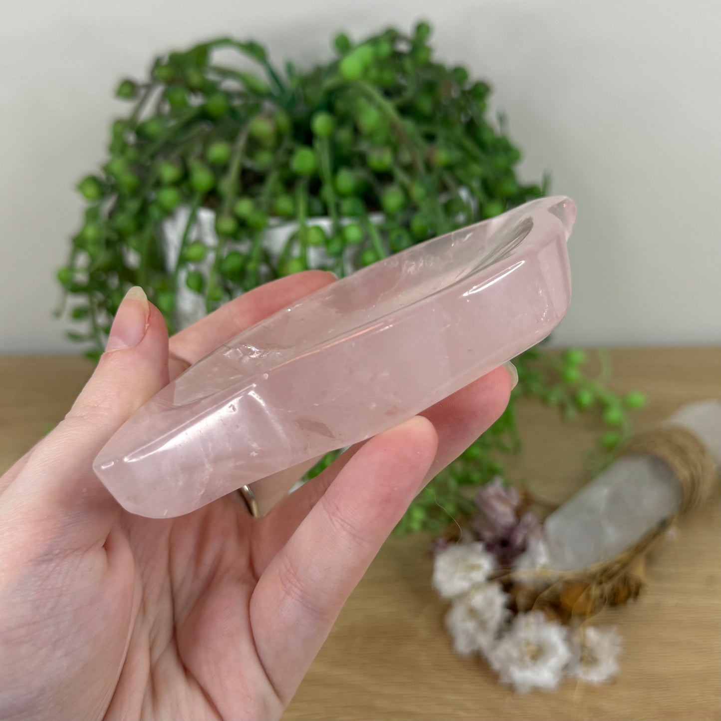 Rose Quartz Leaf Bowl (G160)