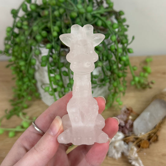 Rose Quartz Giraffe (R690)