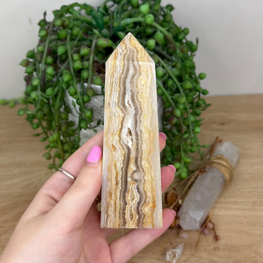 Crazy Lace Agate Tower (X611)