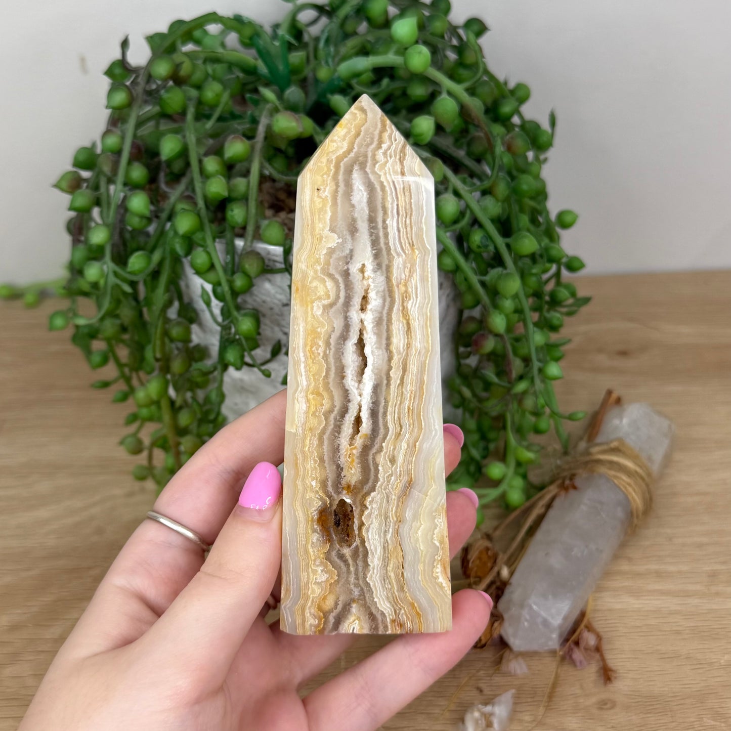 Crazy Lace Agate Tower (X611)
