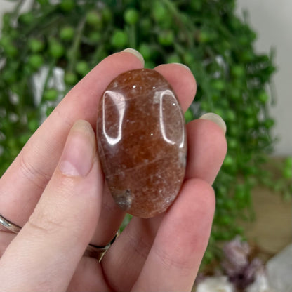 Golden Sunstone Palm Stone (M103)