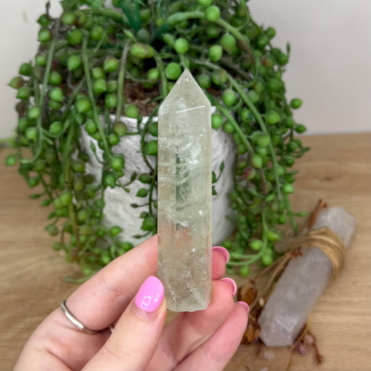 Green Quartz Point (X691)