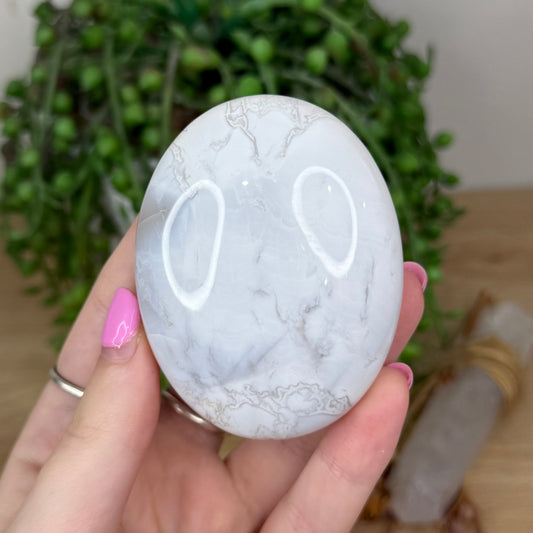 White Plume Agate Palm Stone (X605)