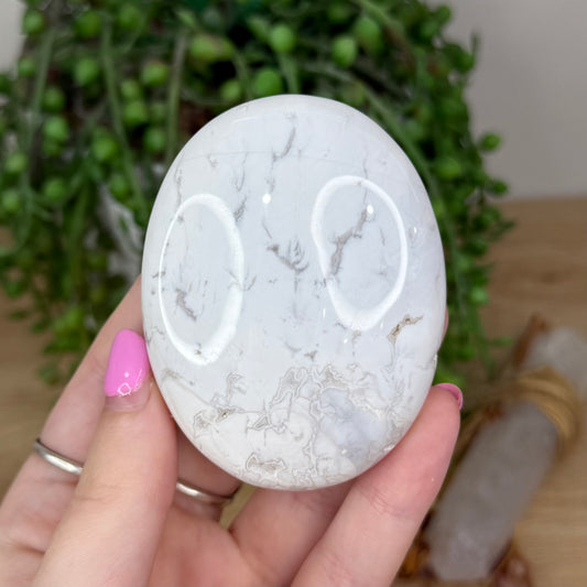 White Plume Agate Palm Stone (X607)
