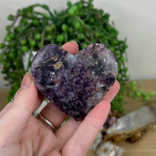 Purple Mica Heart (N720)