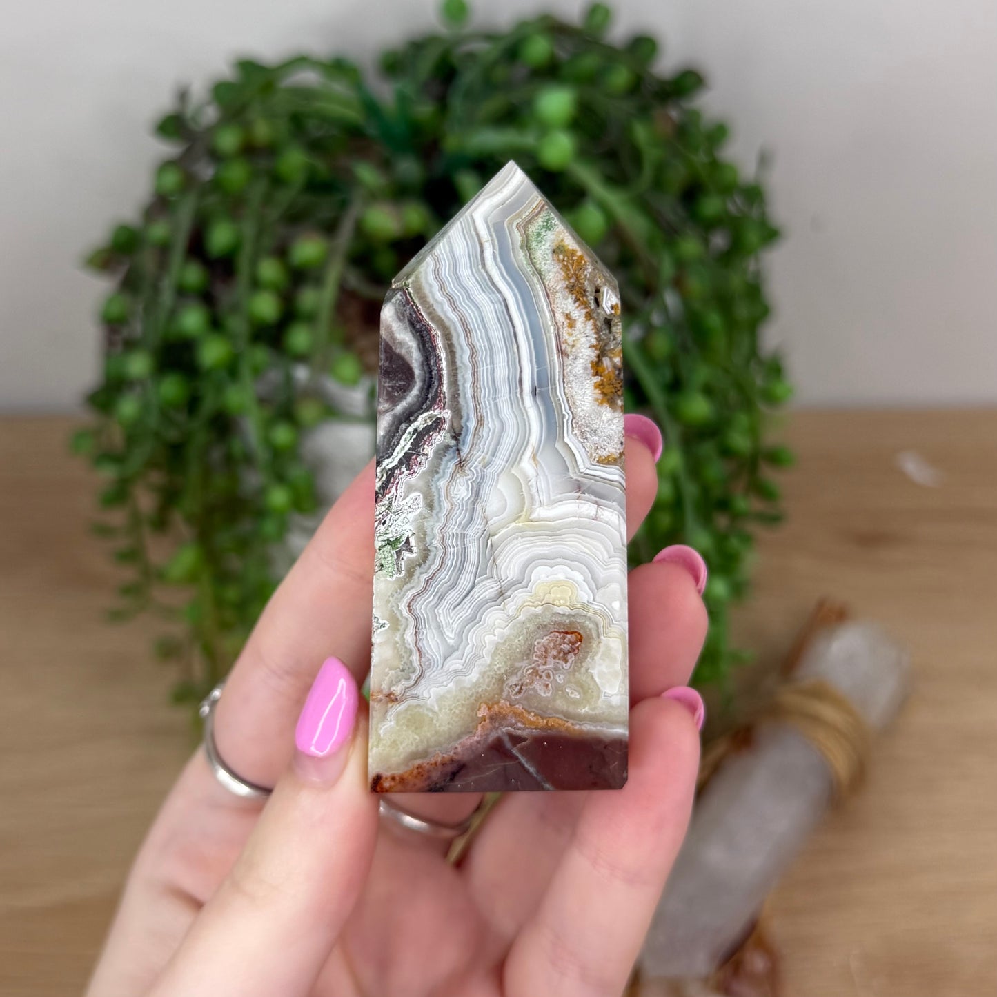 Mexican Crazy Lace Agate Point (X856)