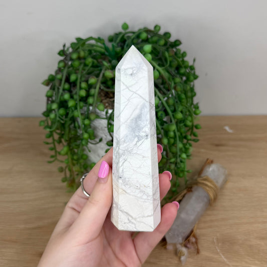 Howlite Point (X902)