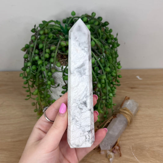 Howlite Point (X903)