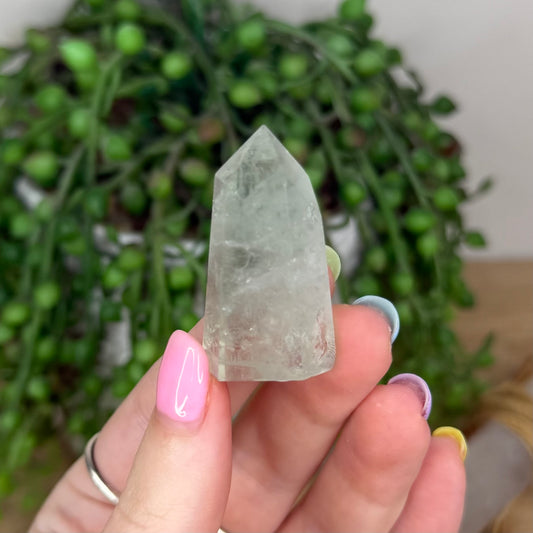 Green Quartz Point (Y44)