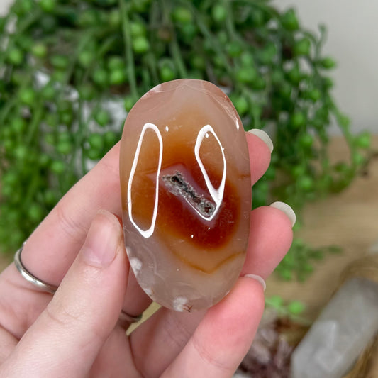 Carnelian Palm Stone (S86)