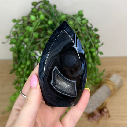 Black Agate Arch Free Form (Y33)