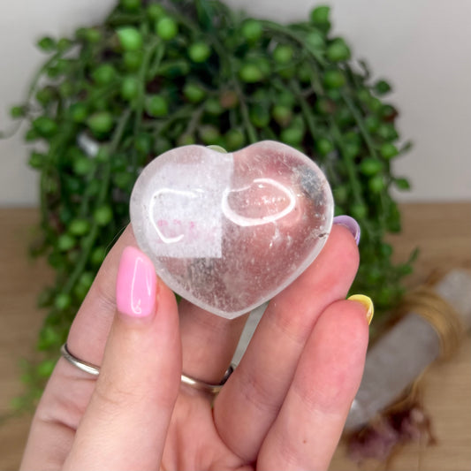 Clear Quartz Heart (X962)