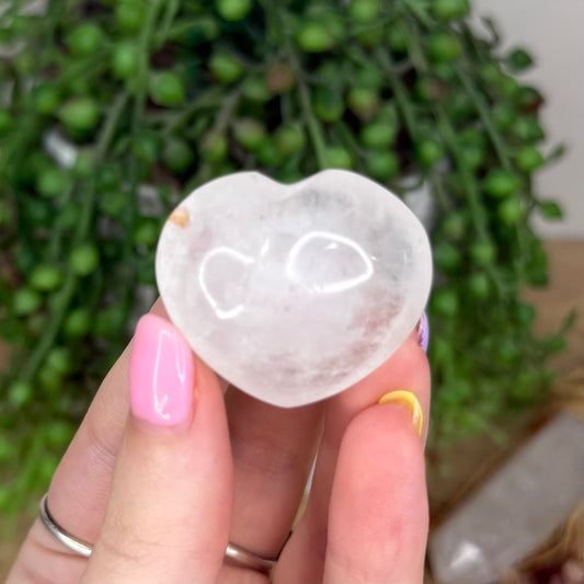 Clear Quartz Heart (X946)