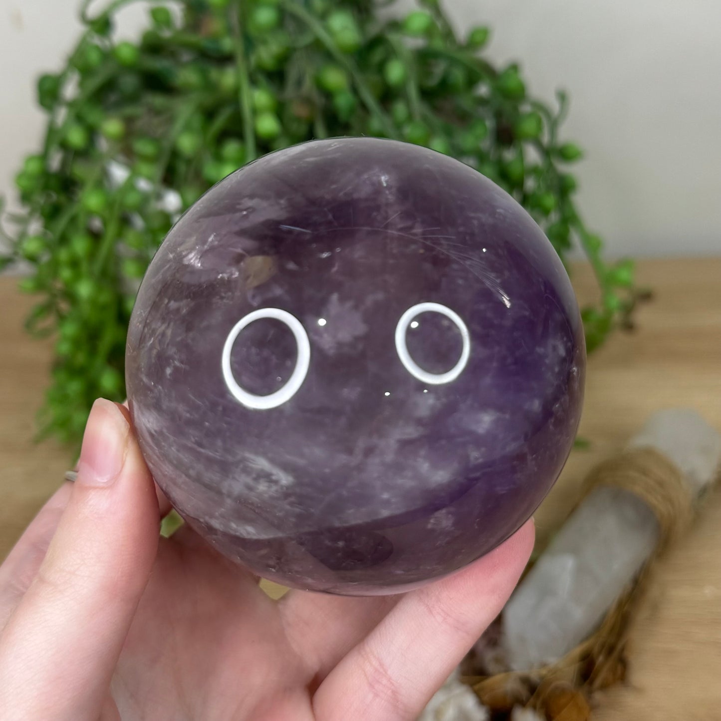 Amethyst Sphere (S8)