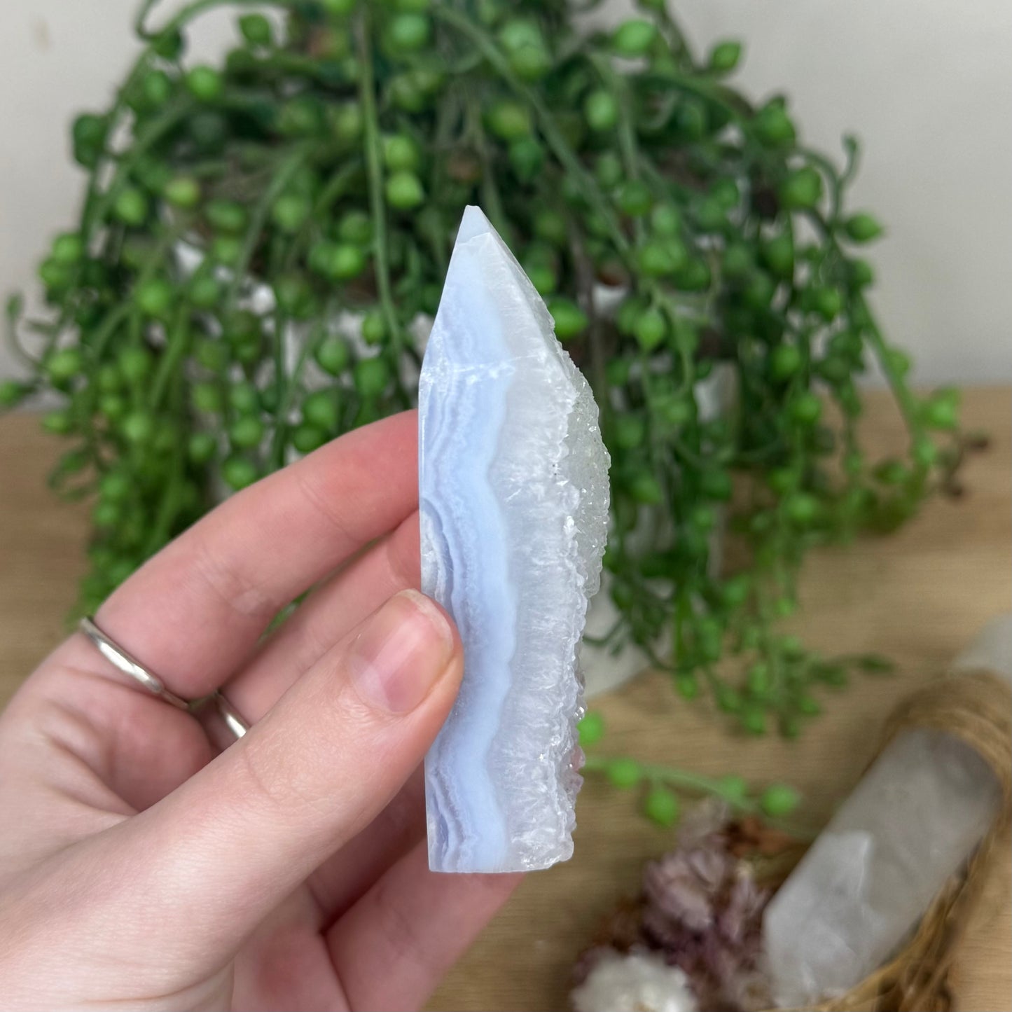 Blue Lace Agate Point (R927)