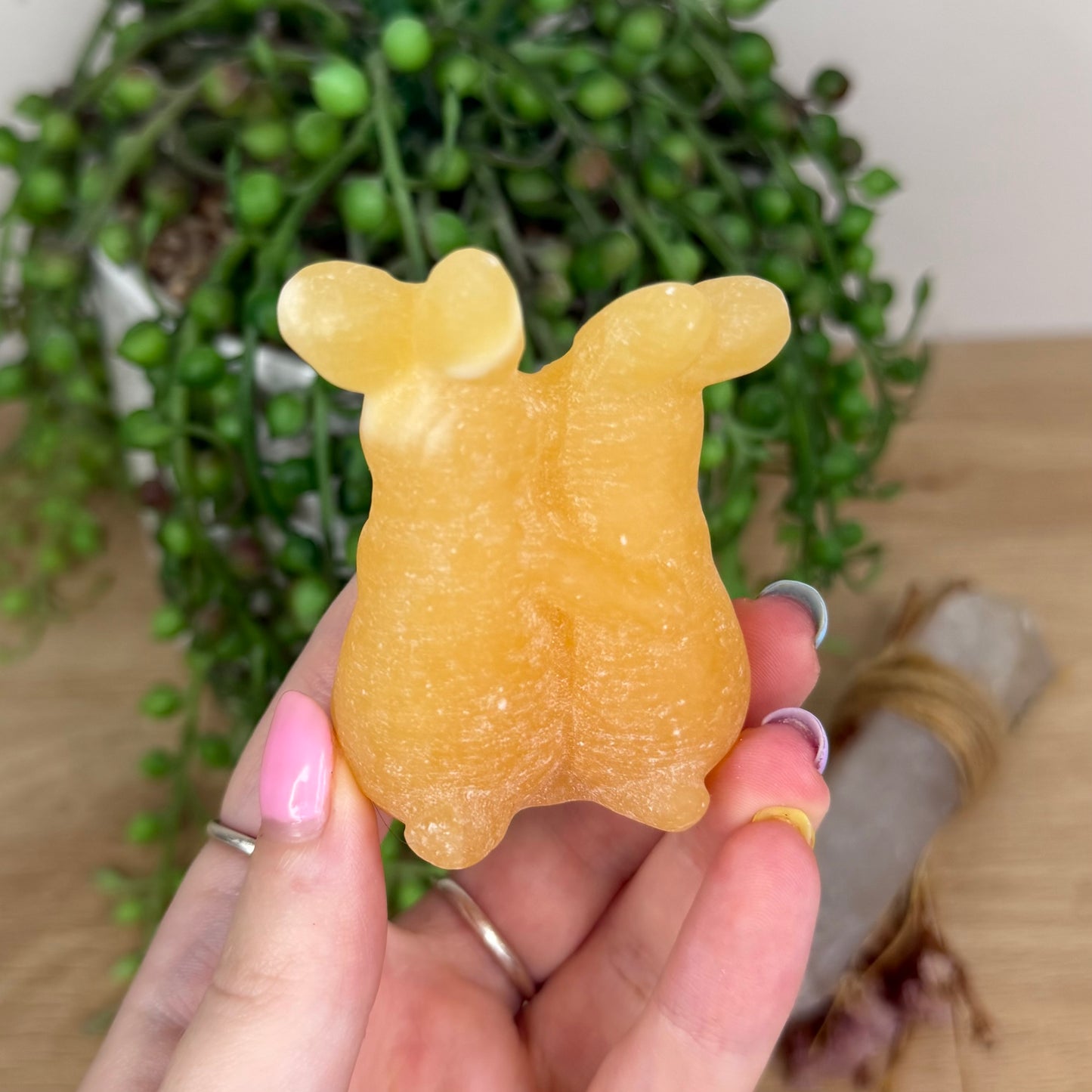 Yellow Calcite Bunny Family (Y160)