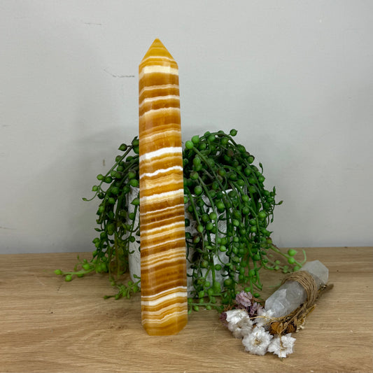 Yellow Calcite Tower (N884)