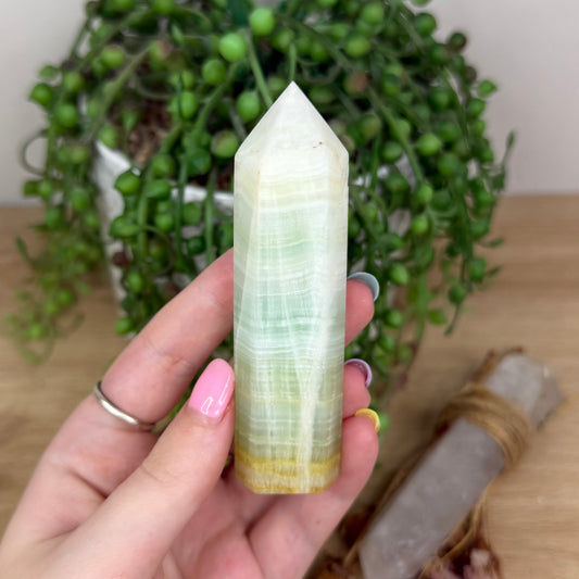 Pistachio Calcite Point (Y113)
