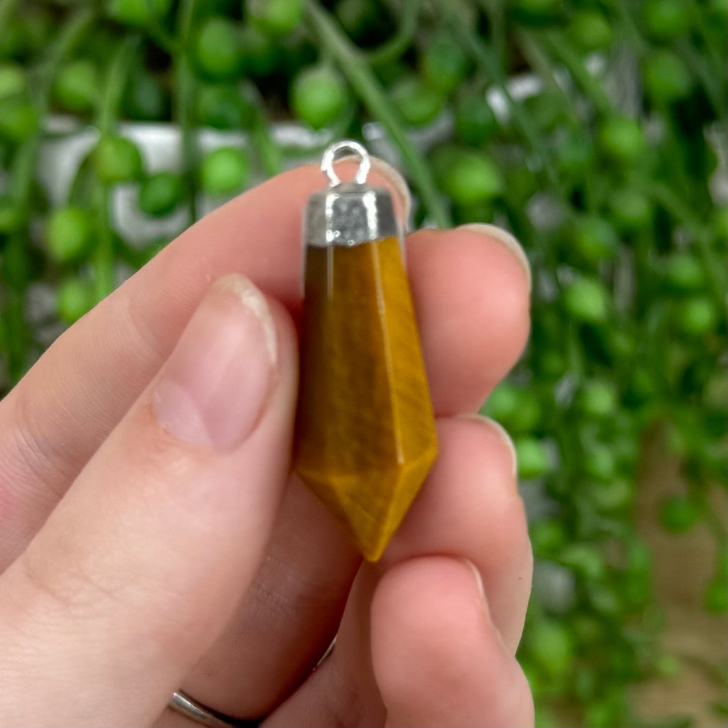 Tiger Eye Pendant (I719)