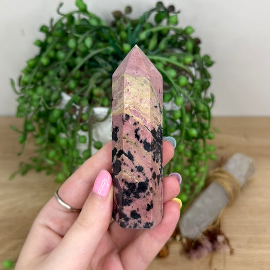 Rhodonite Point (Y164)
