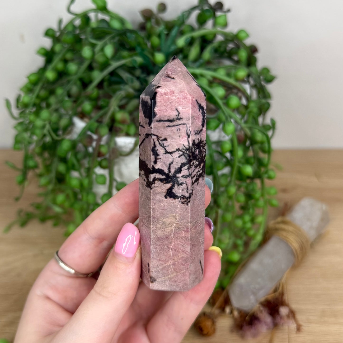 Rhodonite Point (Y161)
