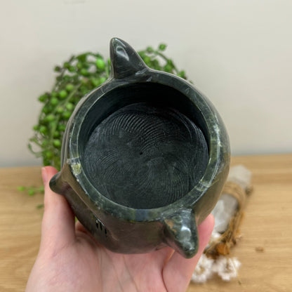 Green Jade Cat Pot (O77)