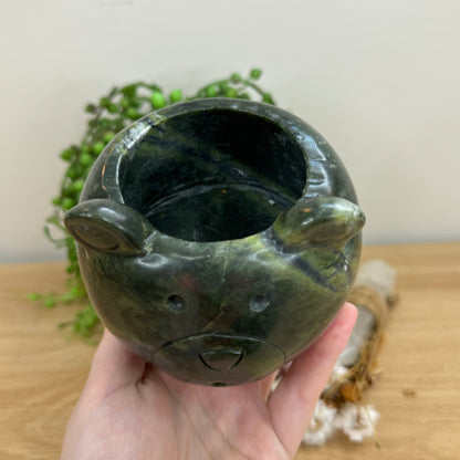 Green Jade Bear Pot (O80)