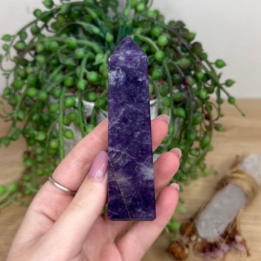 Lepidolite Point (Y613)
