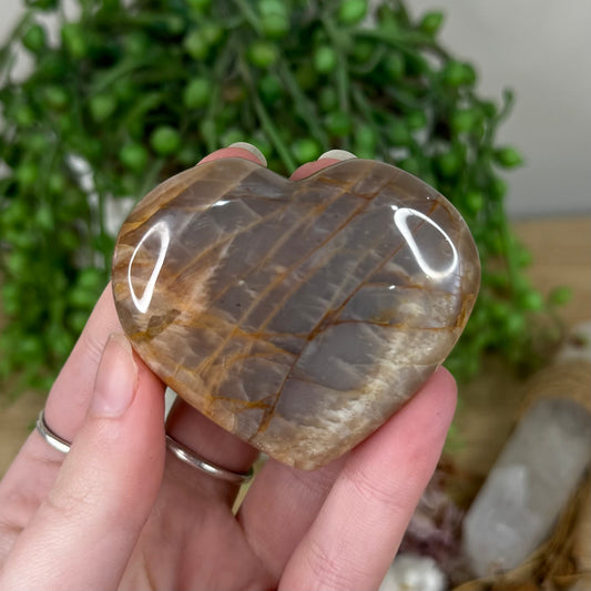 Peach Moonstone / Sunstone Heart (S392)