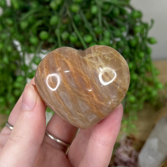 Peach Moonstone / Sunstone Heart (S388)