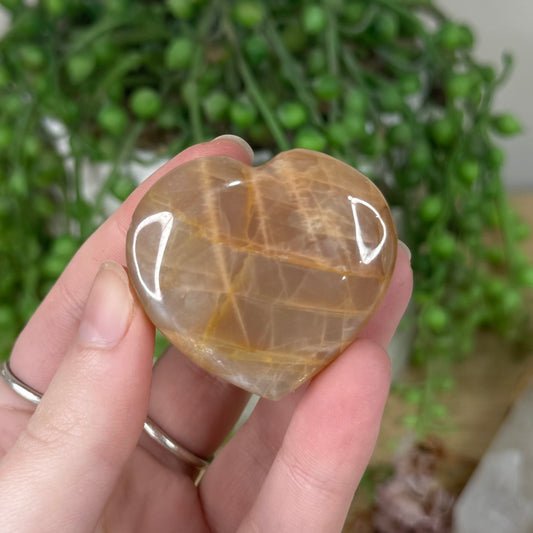 Peach Moonstone / Sunstone Heart (S374)