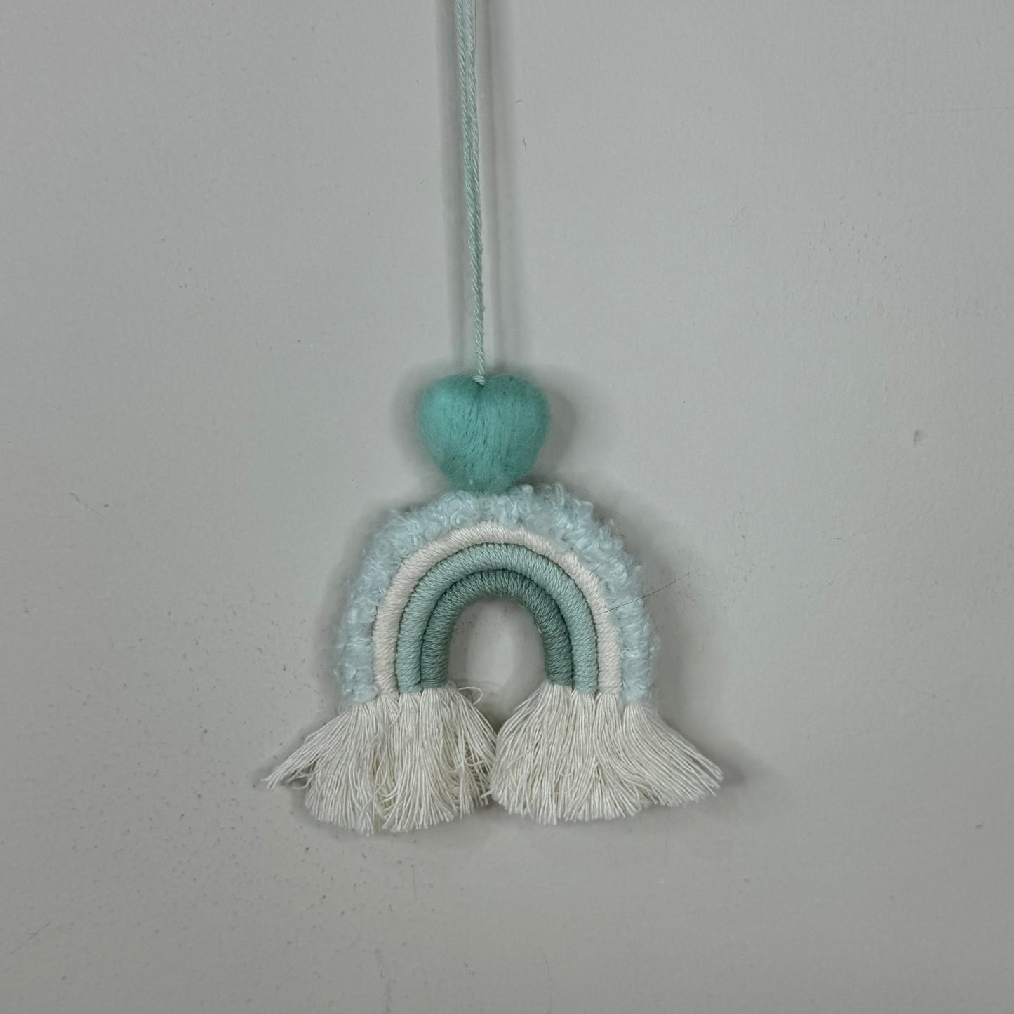 Aqua Macrame Rainbow (D659)