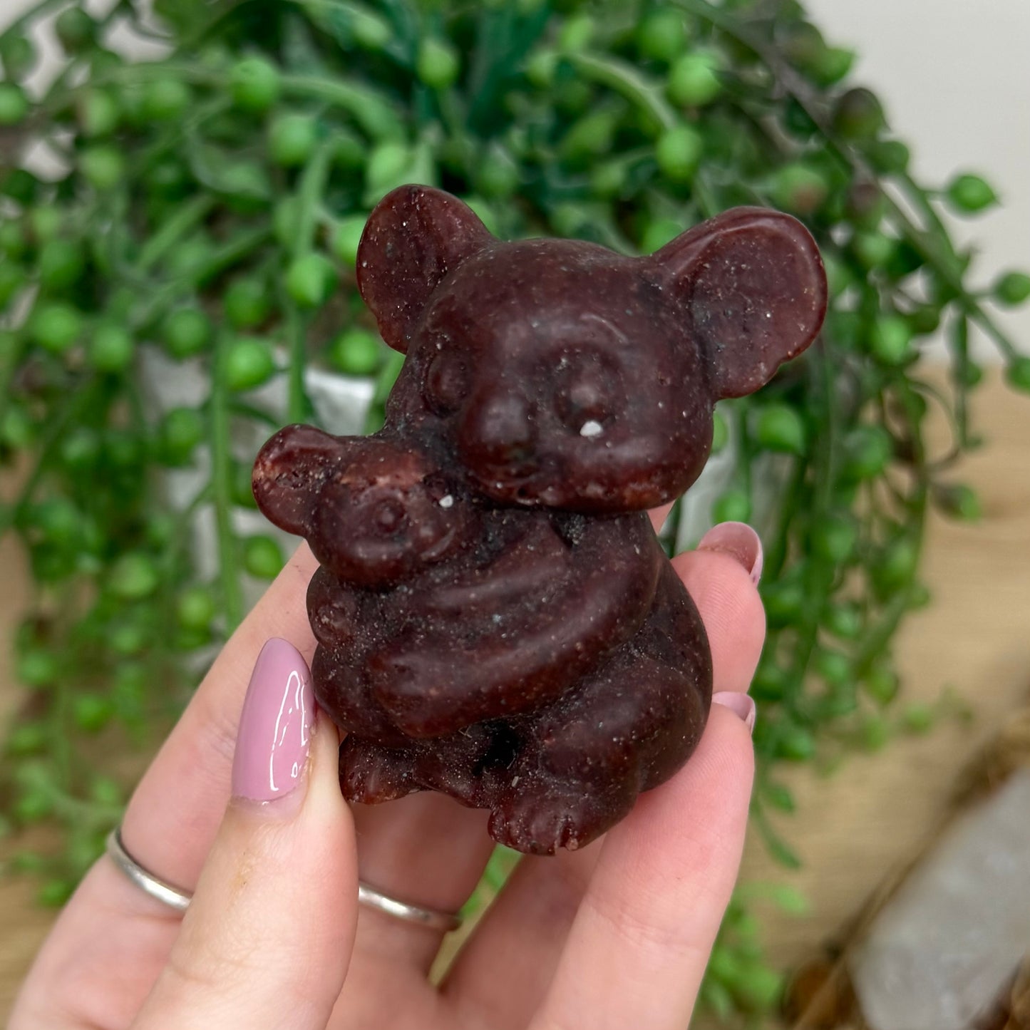 Strawberry Quartz Koala Family (Y426)