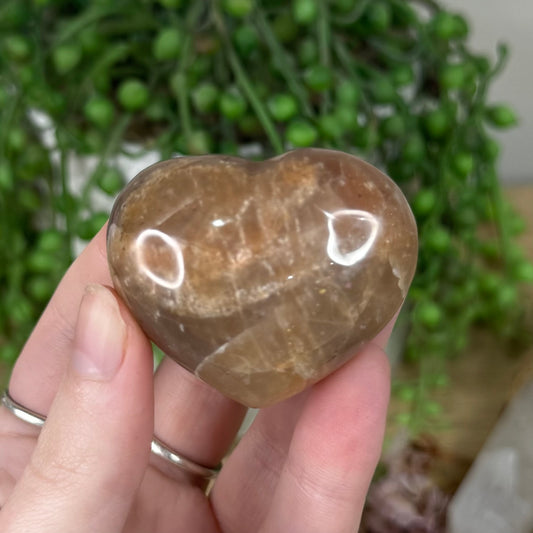 Peach Moonstone / Sunstone Heart (S384)