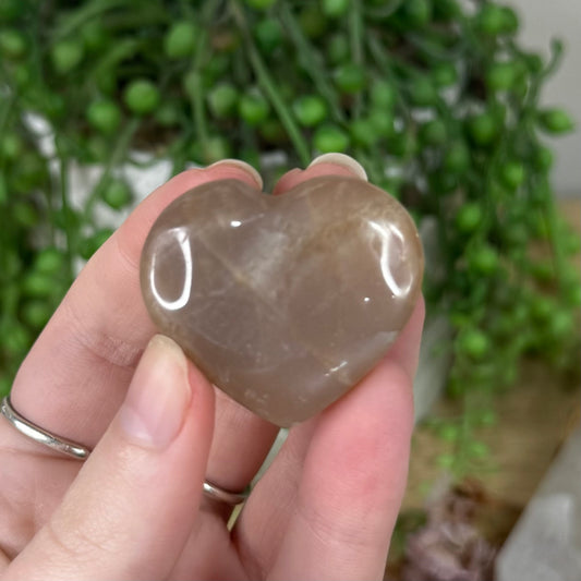 Peach Moonstone / Sunstone Heart (S362)