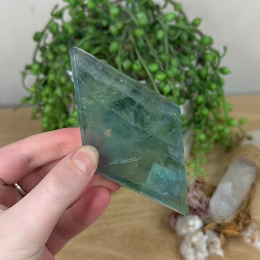Fluorite Diamond (S506)