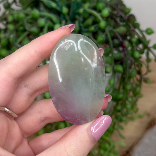 Fluorite Palm Stone (Y781)