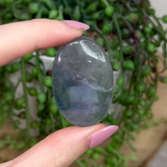 Fluorite Palm Stone (Y768)
