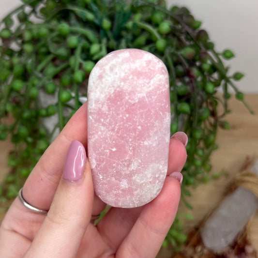 Pink Opal Palm Stone (Y472)