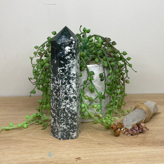 Moss Agate Tower (Y419)