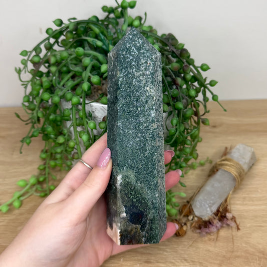 Moss Agate Tower (Y418)